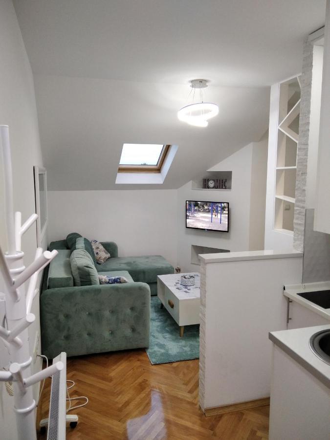 Apartman Lana Appartement Bijeljina Buitenkant foto